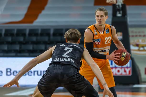 队密集轮转 队密集轮转