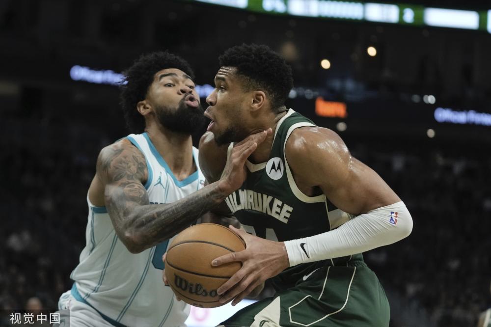 来自世界各 来自世界各