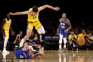 随后在中后 随后在中后