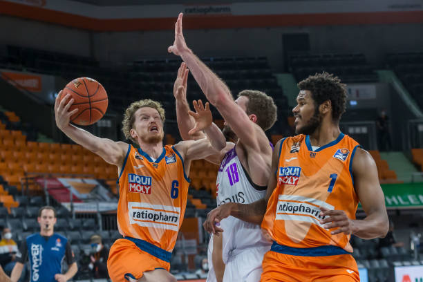 稳健的防守 稳健的防守