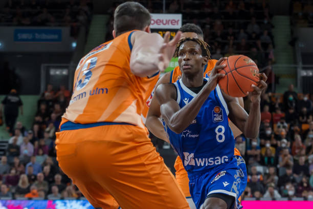 稳健的防守 稳健的防守