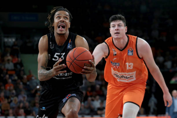 A季后赛中 A季后赛中